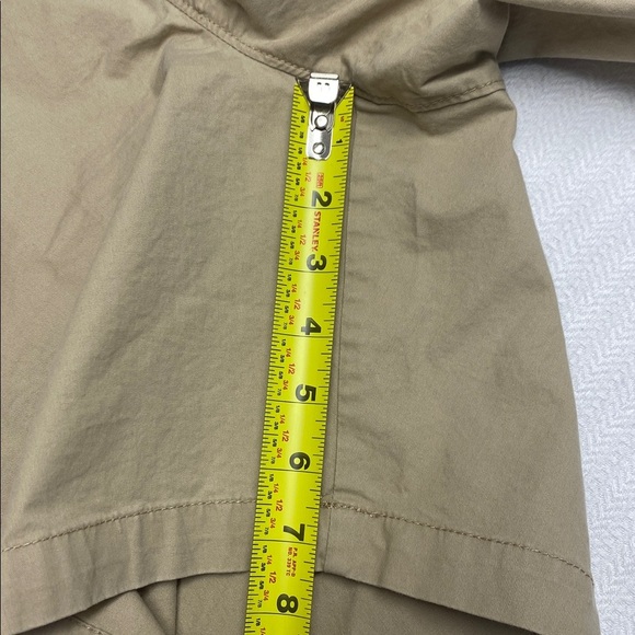 Old Navy Shorts Khaki High Rise Flat Front Side Pockets 7” Inseam Tan Size 14 - Picture 8 of 9